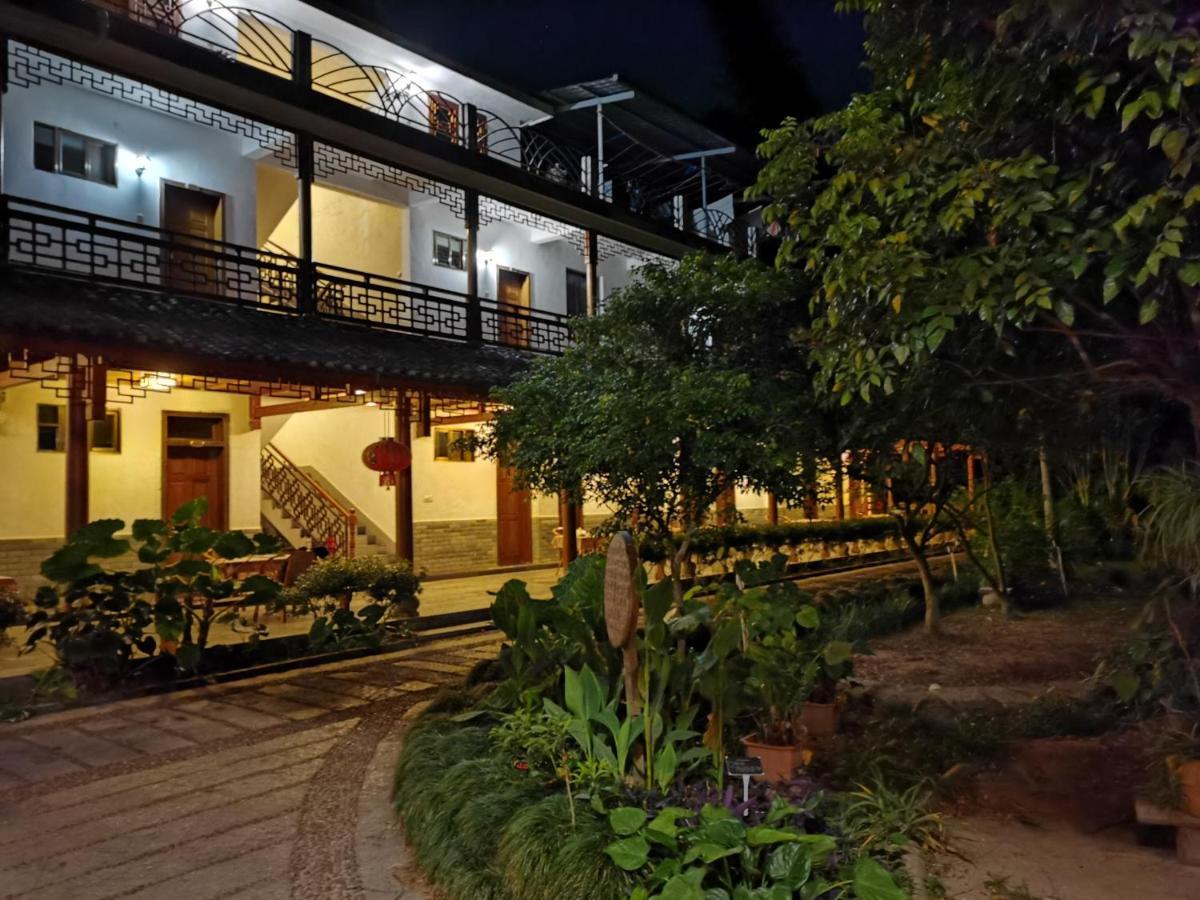 Nirvana Organic Farm Inn Yangshuo Bagian luar foto